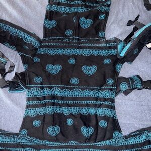 Black and Blue Heart Patterned Kids Carrier